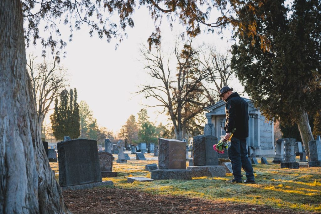 Grief And Depression: Understanding The Overlap