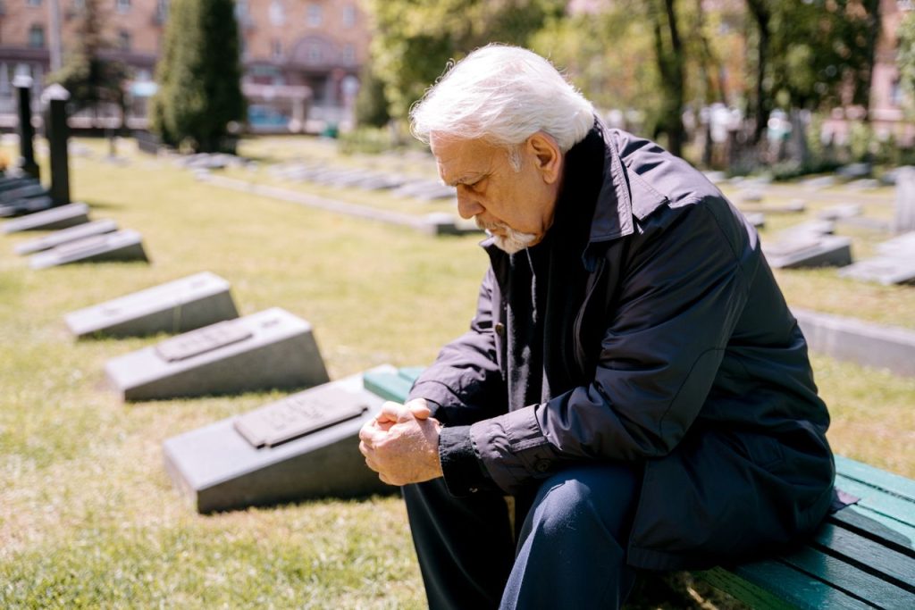 How Therapy Helps With Grief And Loss In Los Angeles