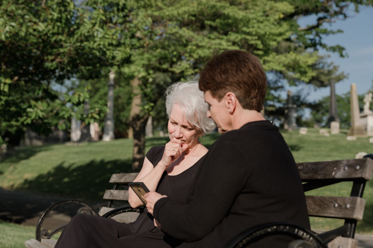 Grief, Loss & Life Transitions in Los Angeles