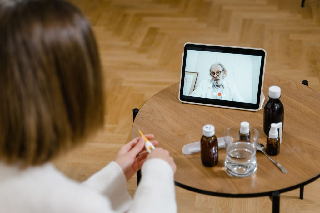 What Are the Benefits of Online Medication Management for Depression in California?